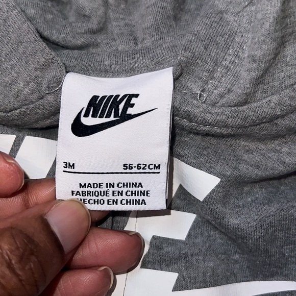 Nike Gray Sweatshirt Hoodie with Bold Swoosh size 3 Months - Picture 5 of 6